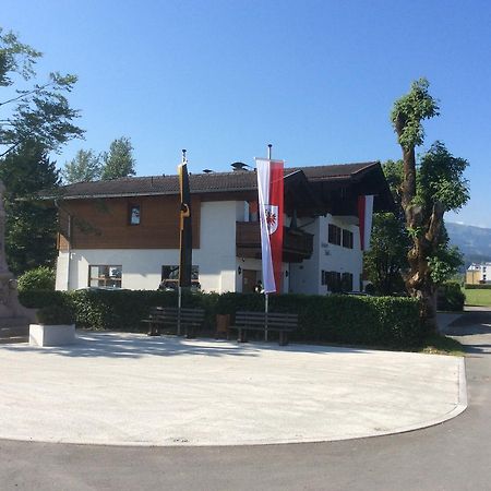 Bed And Breakfast Pension Foidl โอแบร์นดอร์ฟ อิน ทิโรล ภายนอก รูปภาพ
