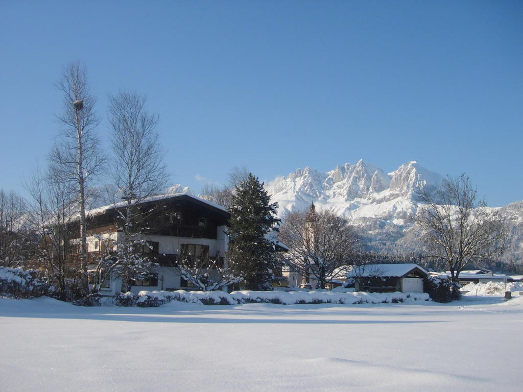 Bed And Breakfast Pension Foidl โอแบร์นดอร์ฟ อิน ทิโรล ภายนอก รูปภาพ