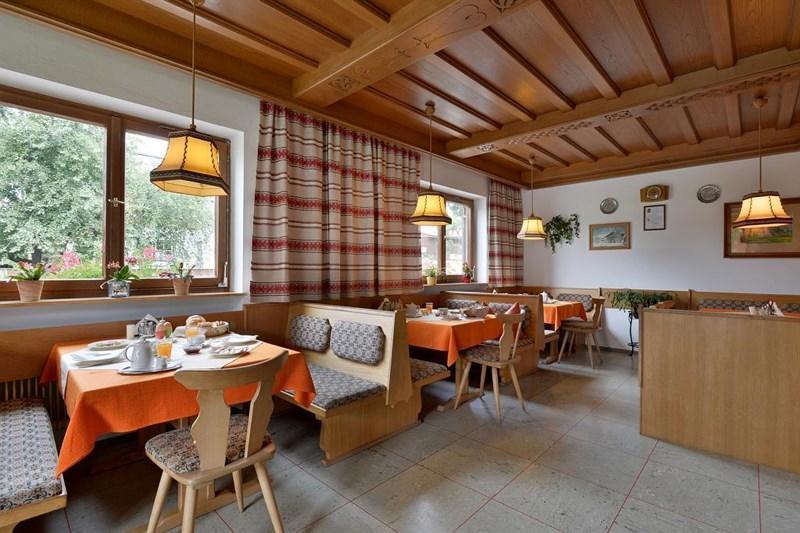 Bed And Breakfast Pension Foidl โอแบร์นดอร์ฟ อิน ทิโรล ภายนอก รูปภาพ