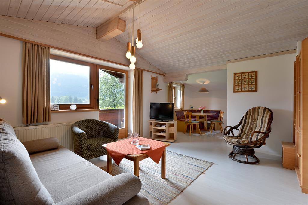 Bed And Breakfast Pension Foidl โอแบร์นดอร์ฟ อิน ทิโรล ภายนอก รูปภาพ