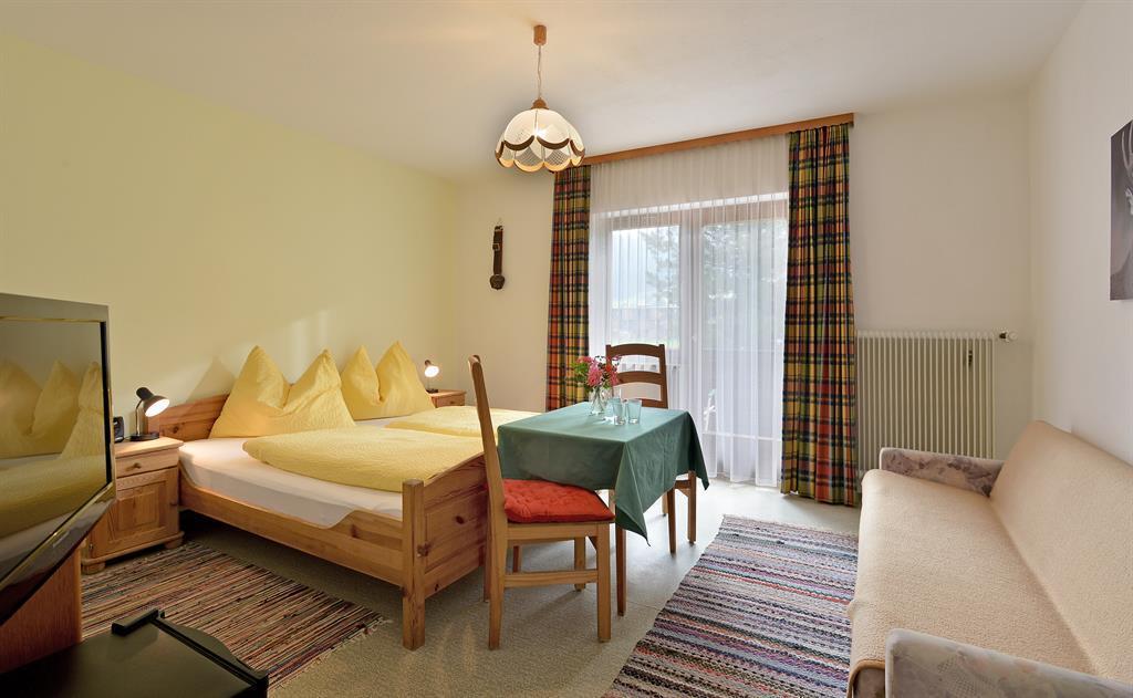 Bed And Breakfast Pension Foidl โอแบร์นดอร์ฟ อิน ทิโรล ภายนอก รูปภาพ